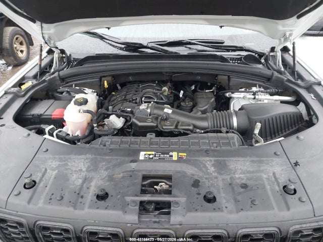 Продажа на аукционе авто 2023 Jeep Grand Cherokee L Limited 4x4, vin: 1C4RJKBG7P8711331, номер лота: 45166423