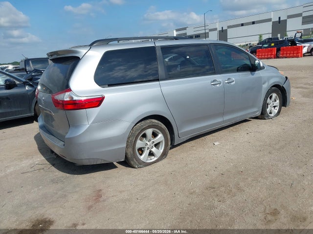 Продаж на аукціоні авто 2017 Toyota Sienna Le 8 Passenger, vin: 5TDKZ3DC8HS769794, номер лоту: 45166444