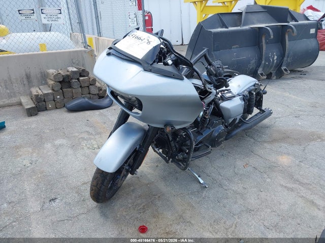Harley-Davidson FLTRXS 2020 1HD1KTP10LB616772 Image 2