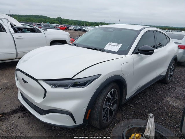 Ford Mustang Mach-e Select 2024 3FMTK1R46RMA36879 Image 2