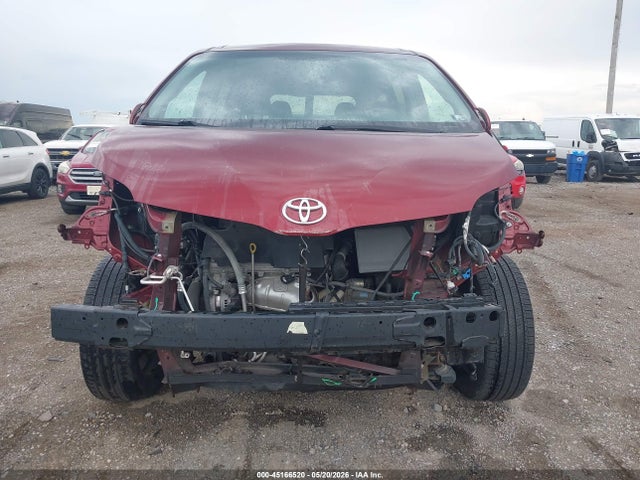 Aukcja sprzedaży 2015 Toyota Sienna Se 8 Passenger, vin: 5TDXK3DC7FS579346, numer aukcji: 45166520