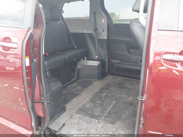 Aukcja sprzedaży 2015 Toyota Sienna Se 8 Passenger, vin: 5TDXK3DC7FS579346, numer aukcji: 45166520