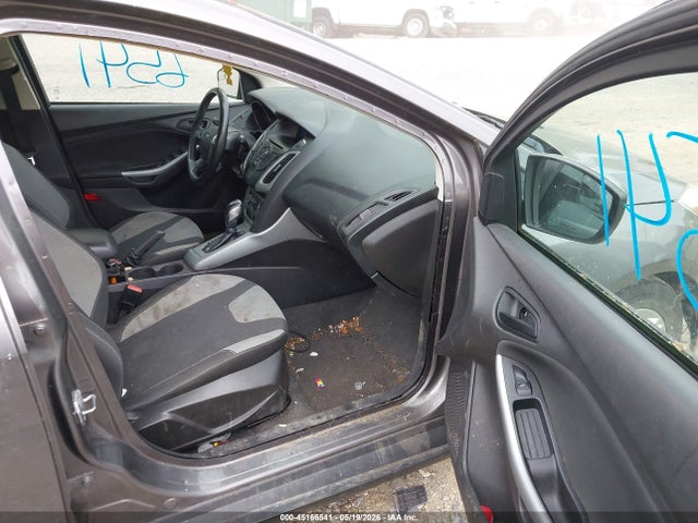 45166541 :رقم المزاد ، 1FAHP3K24CL277807 vin ، 2012 Ford Focus Se مزاد بيع