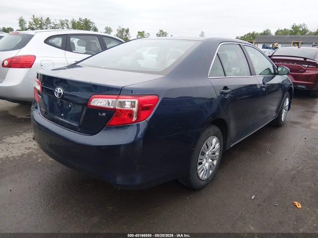 2014 Toyota Camry Le მანქანა იყიდება აუქციონზე, vin: 4T4BF1FK6ER405643, აუქციონის ნომერი: 45166580
