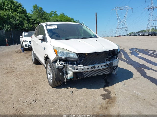 1FMCU9G93FUB35125 Ford ESCAPE SE