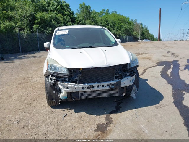 1FMCU9G93FUB35125 Ford ESCAPE SE
