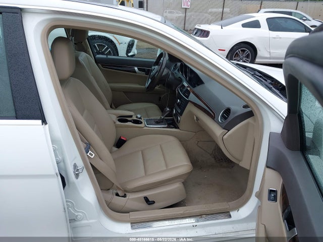 Aukcja sprzedaży 2014 Mercedes-benz C 300 Sport 4matic, vin: WDDGF8AB9EA954989, numer aukcji: 45166615