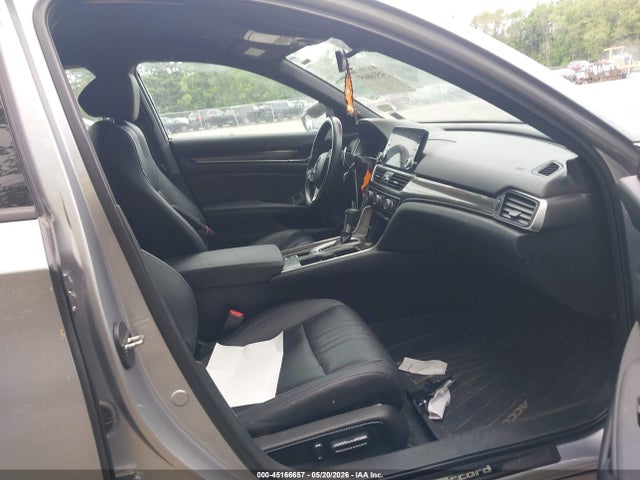45166657 :رقم المزاد ، 1HGCV1F39JA257337 vin ، 2018 Honda Accord Sport مزاد بيع