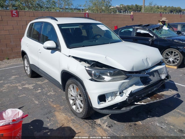 Volkswagen Tiguan Limited 2.0t 2018 WVGAV7AX4JK005911 главное изображение
