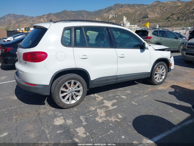 WVGAV7AX4JK005911 Volkswagen Tiguan Limited 2.0t