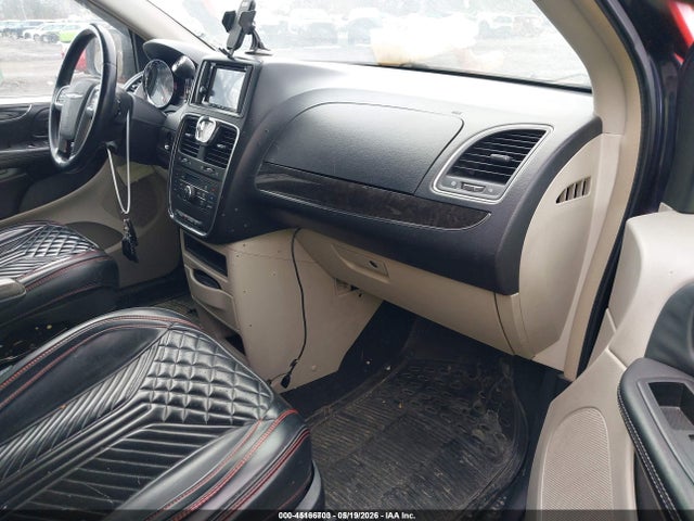 45166703 :رقم المزاد ، 2C4RC1BG1DR657884 vin ، 2013 Chrysler Town & Country Touring مزاد بيع