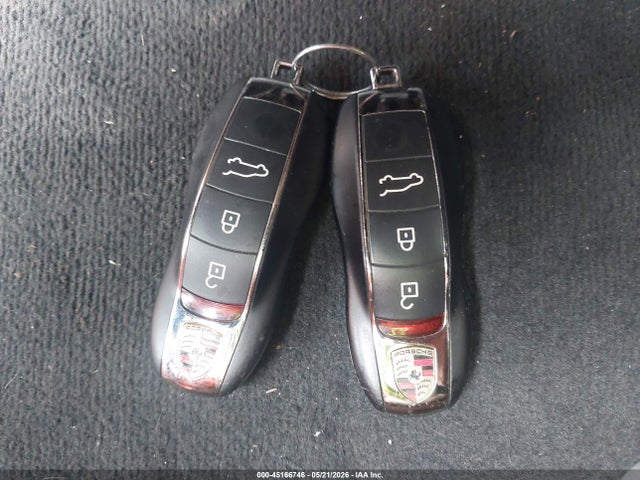 45166746 :رقم المزاد ، WP1AA2A57KLB08297 vin ، 2019 Porsche Macan مزاد بيع