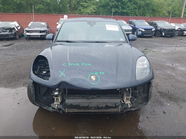 45166746 :رقم المزاد ، WP1AA2A57KLB08297 vin ، 2019 Porsche Macan مزاد بيع