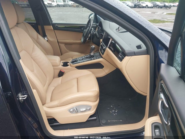 45166746 :رقم المزاد ، WP1AA2A57KLB08297 vin ، 2019 Porsche Macan مزاد بيع