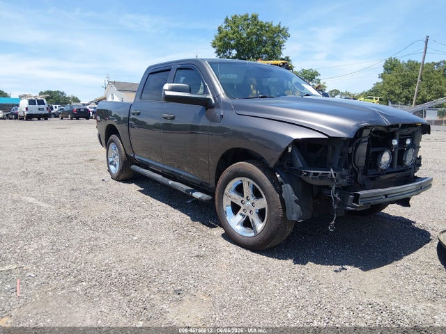45166812 :رقم المزاد ، 3C6RR7KT0GG332451 vin ، 2016 Ram 1500 Express مزاد بيع