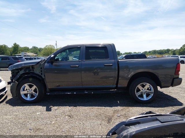 45166812 :رقم المزاد ، 3C6RR7KT0GG332451 vin ، 2016 Ram 1500 Express مزاد بيع