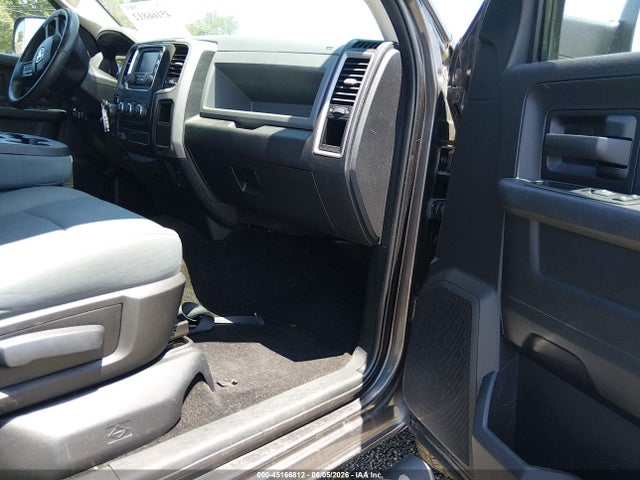 45166812 :رقم المزاد ، 3C6RR7KT0GG332451 vin ، 2016 Ram 1500 Express مزاد بيع