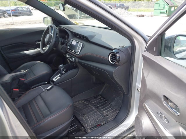 45166823 :رقم المزاد ، 3N1CP5DV0LL533729 vin ، 2020 Nissan Kicks Sr Xtronic Cvt مزاد بيع