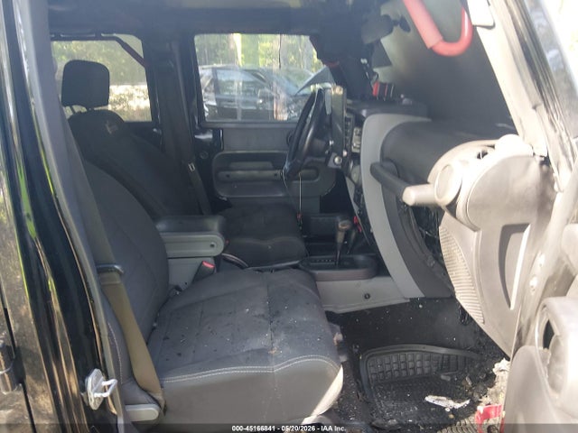 45166841 :رقم المزاد ، 1J4BA3H10AL226120 vin ، 2010 Jeep Wrangler Unlimited Sport مزاد بيع