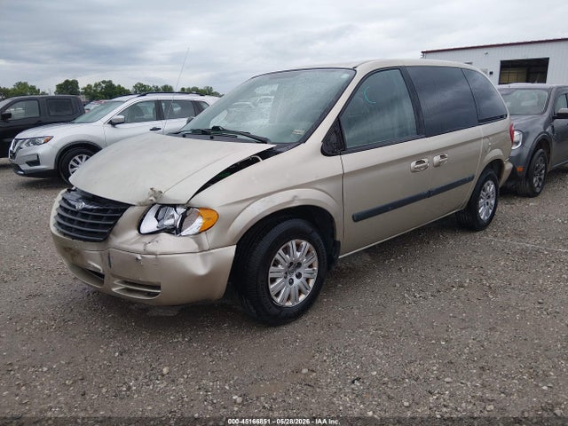 2005 Chrysler Town & Country მანქანა იყიდება აუქციონზე, vin: 1C4GP45R05B438585, აუქციონის ნომერი: 45166851