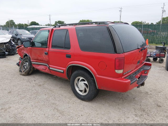 45166862 :رقم المزاد ، 1GNDT13W9Y2139422 vin ، 2000 Chevrolet Blazer Lt مزاد بيع
