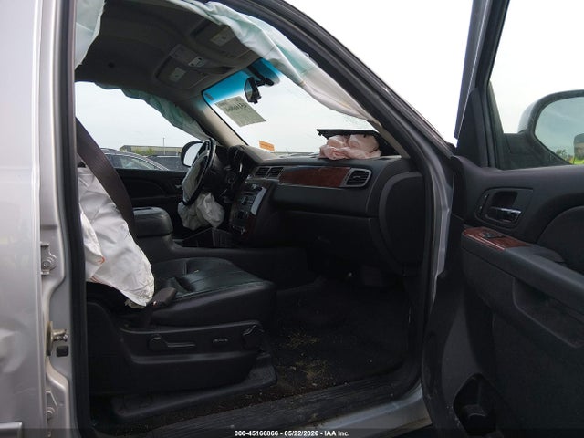 Продаж на аукціоні авто 2013 Chevrolet Suburban 1500 Lt, vin: 1GNSKJE72DR308570, номер лоту: 45166866