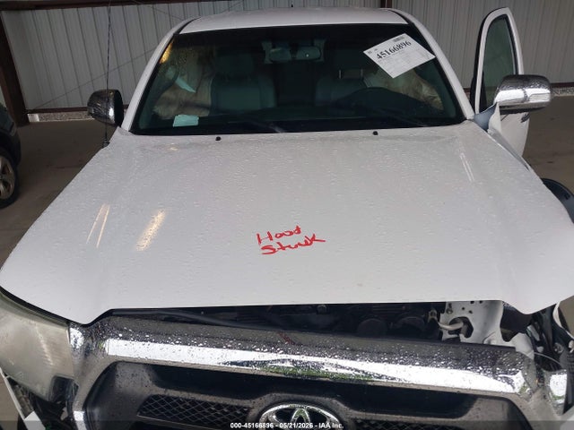 45166896 :رقم المزاد ، 5TFLU4EN6FX115229 vin ، 2015 Toyota Tacoma Base V6 مزاد بيع