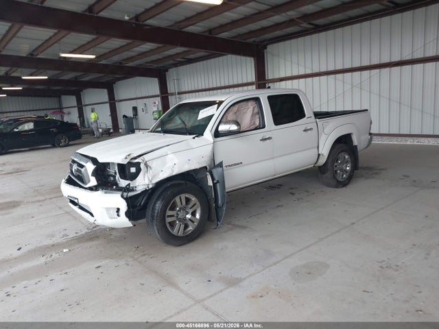 45166896 :رقم المزاد ، 5TFLU4EN6FX115229 vin ، 2015 Toyota Tacoma Base V6 مزاد بيع