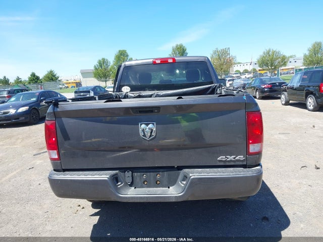 2018 Ram 1500 Express  4x4 6'4 Box მანქანა იყიდება აუქციონზე, vin: 1C6RR7FG1JS187773, აუქციონის ნომერი: 45166916
