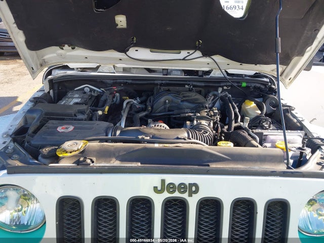 2017 Jeep Wrangler Unlimited Sahara მანქანა იყიდება აუქციონზე, vin: 1C4HJWEG7HL621593, აუქციონის ნომერი: 45166934