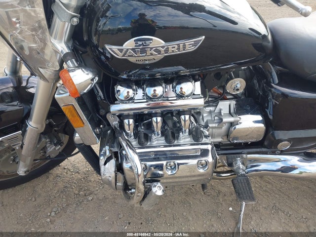 Продажа на аукционе авто 1999 Honda Gl1500 Ct, vin: 1HFSC3433XA200693, номер лота: 45166942