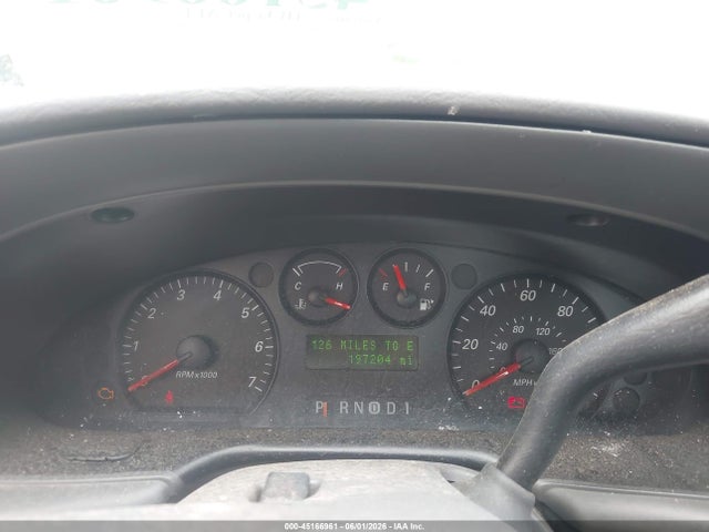 45166961 :رقم المزاد ، 1FAFP53U75A116918 vin ، 2005 Ford Taurus Se مزاد بيع