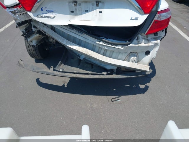 45166989 :رقم المزاد ، 4T1BF1FKXHU781860 vin ، 2017 Toyota Camry Le مزاد بيع