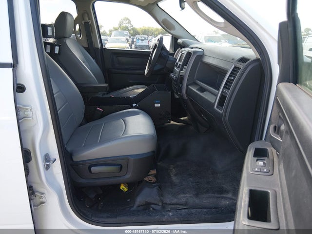 RAM 1500 2018 1C6RR6FG8JS303609 Image 5