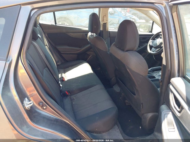 45167211 :رقم المزاد ، 4S3GTAA68J3716272 vin ، 2018 Subaru Impreza 2.0i مزاد بيع