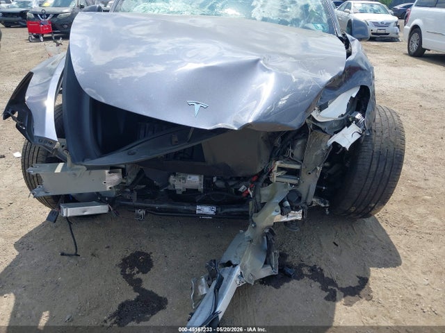 2023 Tesla Model Y Awd/long Range Dual Motor All-wheel Drive მანქანა იყიდება აუქციონზე, vin: 7SAYGDEE1PF862071, აუქციონის ნომერი: 45167233