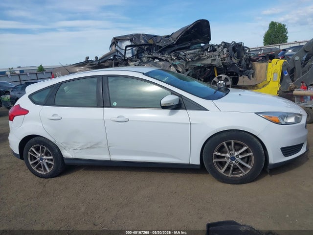Ford FOCUS SE 2015 1FADP3K22FL316123 Image 13
