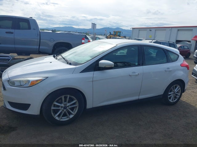 Ford FOCUS SE 2015 1FADP3K22FL316123 Image 14