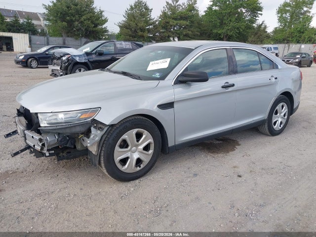 2016 Ford Police Interceptor მანქანა იყიდება აუქციონზე, vin: 1FAHP2MK8GG122585, აუქციონის ნომერი: 45167268