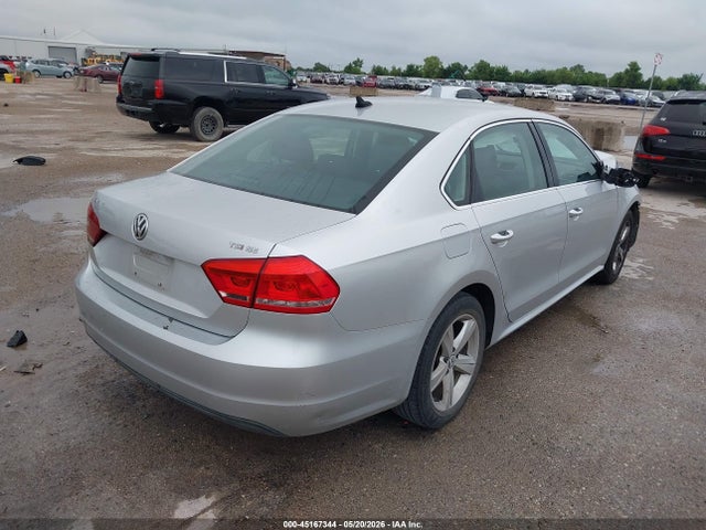 Aukcja sprzedaży 2015 Volkswagen Passat 1.8t Se, vin: 1VWBS7A31FC032853, numer aukcji: 45167344