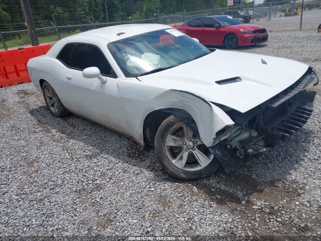 2015 2C3CDZAGXFH810911 main image