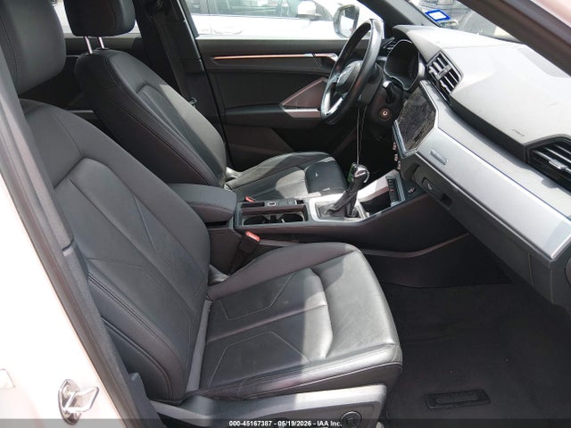 45167387 :رقم المزاد ، WA1AUCF37M1066633 vin ، 2021 Audi Q3 Premium 40 Tfsi Quattro Tiptronic مزاد بيع