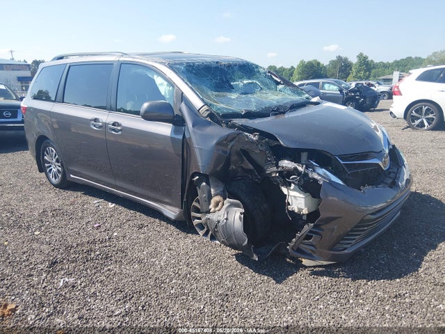 2019 Toyota Sienna Xle 8 Passenger მანქანა იყიდება აუქციონზე, vin: 5TDYZ3DC2KS974285, აუქციონის ნომერი: 45167408