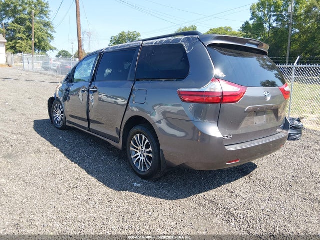 2019 Toyota Sienna Xle 8 Passenger მანქანა იყიდება აუქციონზე, vin: 5TDYZ3DC2KS974285, აუქციონის ნომერი: 45167408