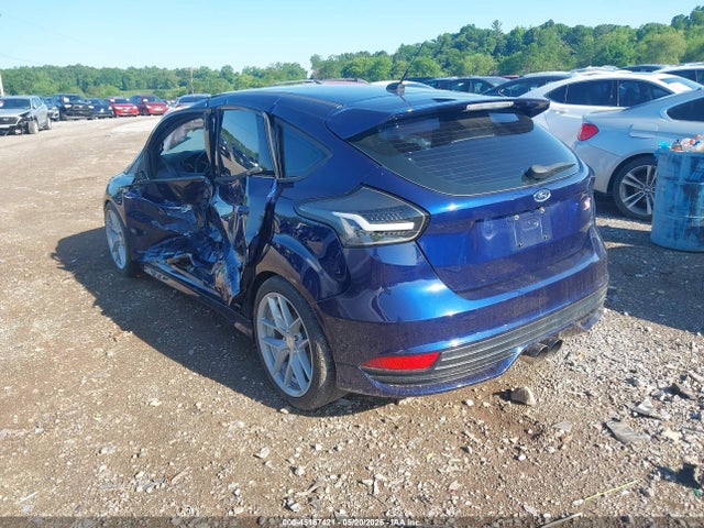 45167421 :رقم المزاد ، 1FADP3L99GL279357 vin ، 2016 Ford Focus St مزاد بيع
