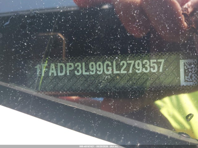 45167421 :رقم المزاد ، 1FADP3L99GL279357 vin ، 2016 Ford Focus St مزاد بيع