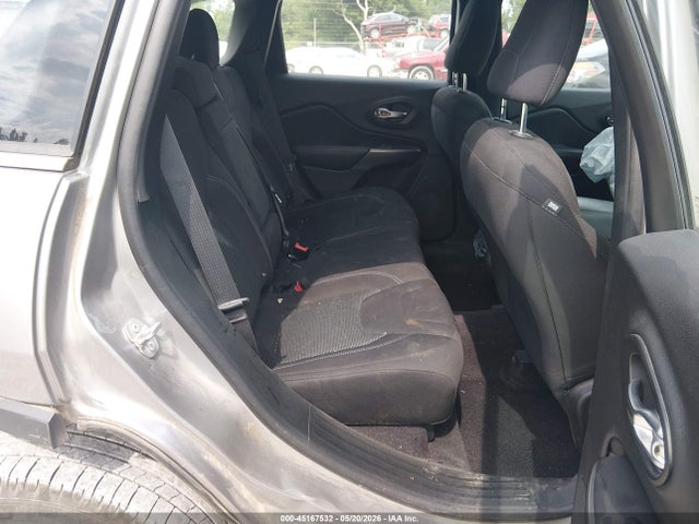 1C4PJLCB7KD109061 Jeep Cherokee Latitude Fwd