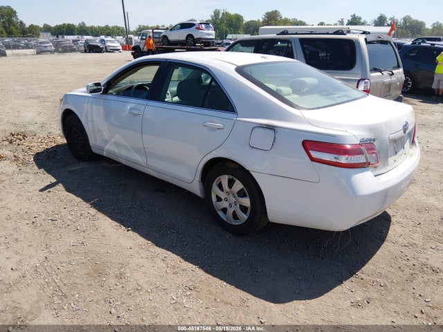 45167546 :رقم المزاد ، 4T1BF3EK1AU574888 vin ، 2010 Toyota Camry Le مزاد بيع