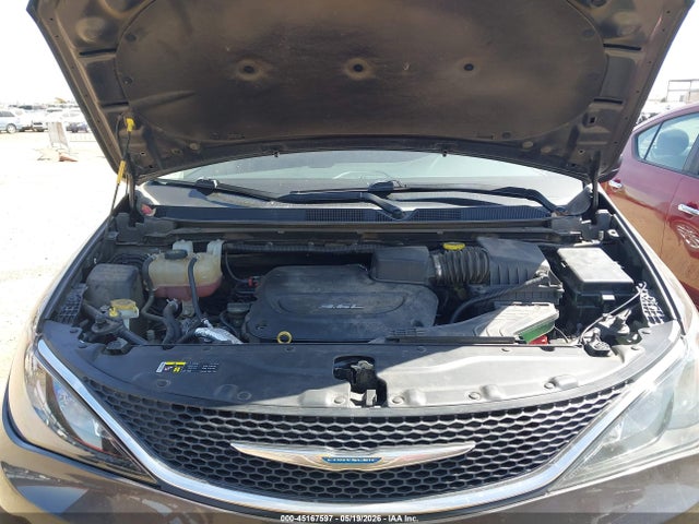 Chrysler Pacifica Touring 2017 2C4RC1DGXHR709063 Image 10