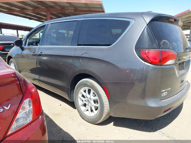 Chrysler Pacifica Touring 2017 2C4RC1DGXHR709063 Image 3